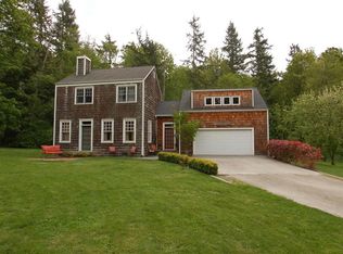 3889 Berry Blvd, Camano Island, WA 98282
