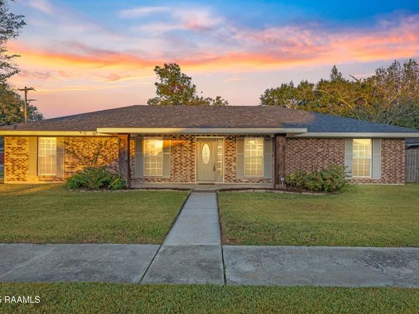 212 Gordon Crockett Dr, Lafayette, LA 70508
