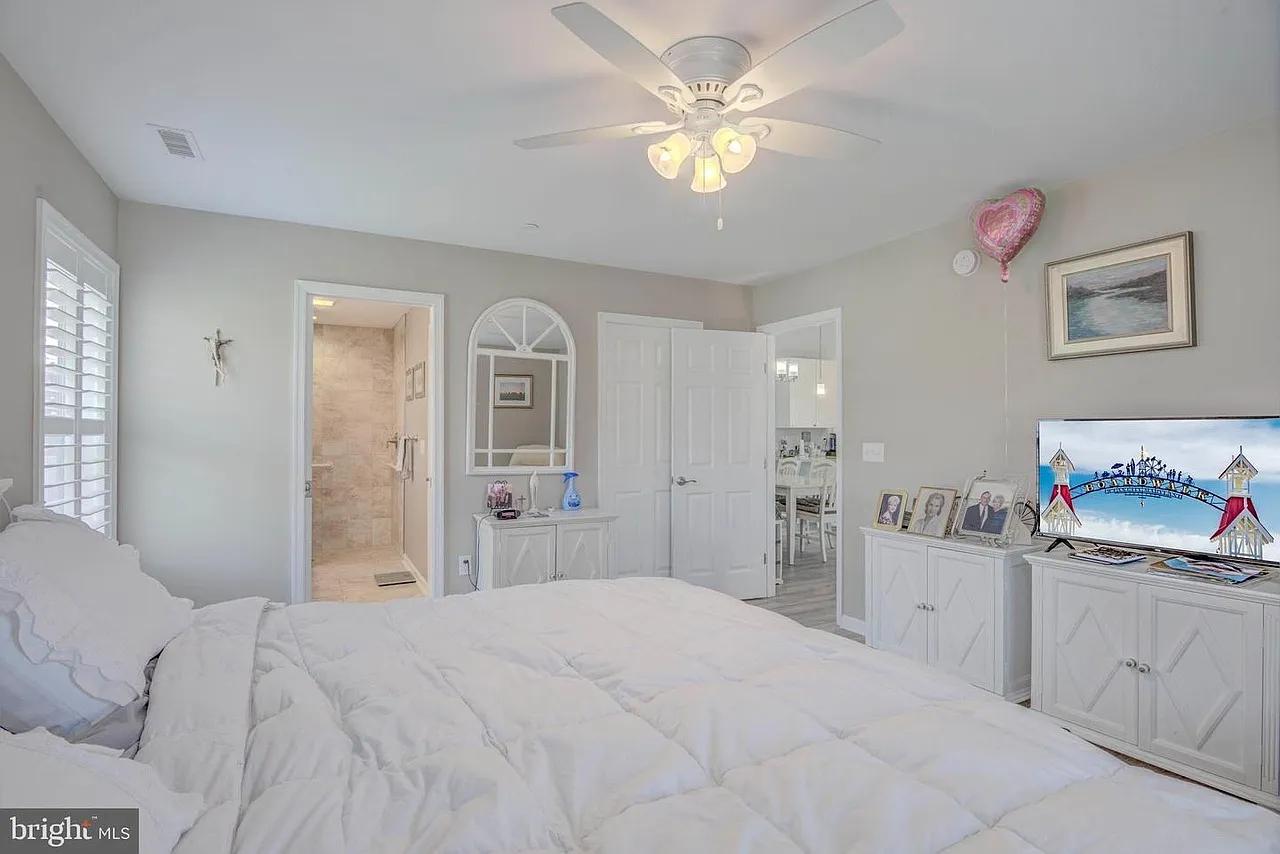 10242 Golf Course Rd — Photo 2
