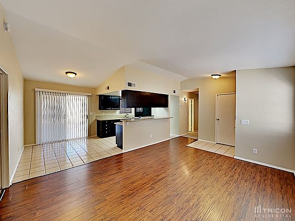 4th image of 553 Bastanchury Ave