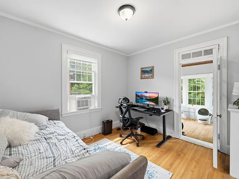 585 Franklin St #6 — Photo 28