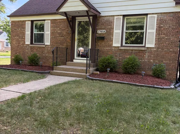17958 Commercial Ave, Lansing, IL 60438