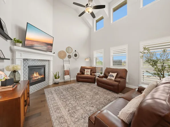 9801 Wexley Way, Fort Worth, TX 76131
