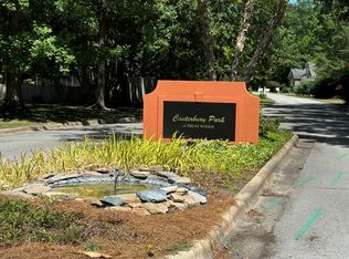 930 Buckingham Rd, Trent Woods, NC 28562