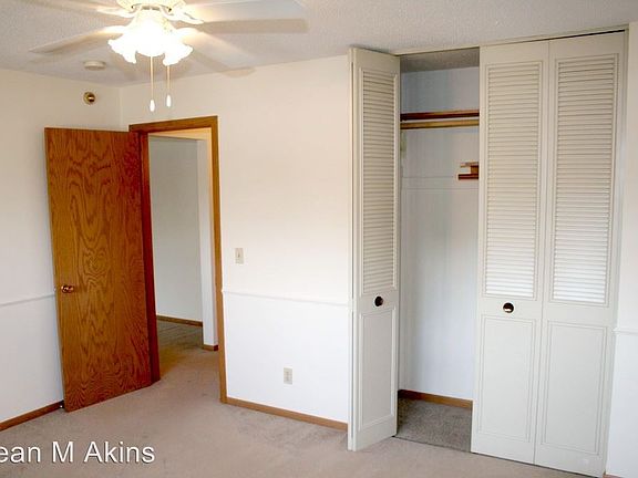 4th image of 4456 Parklawn Ct APT 103