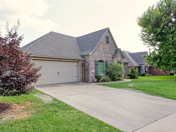 4th image of 3659 W Mountain View Dr