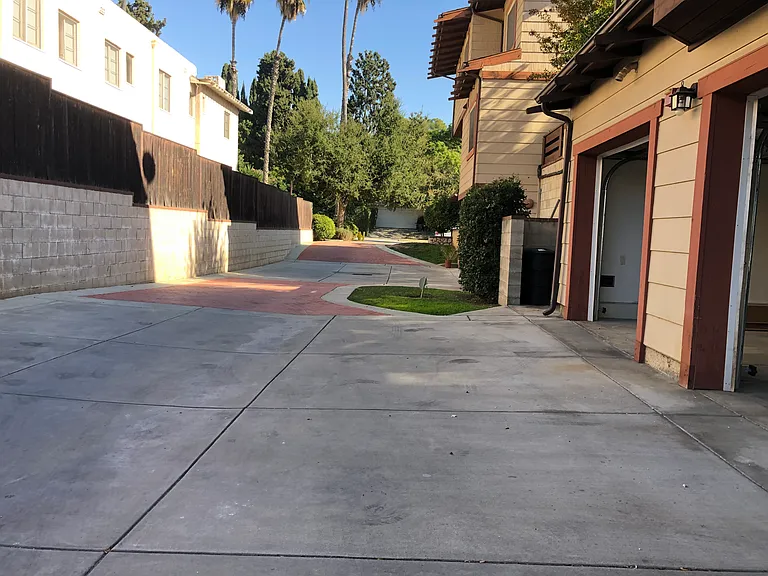 1935 Fremont Ave #B — Photo 15