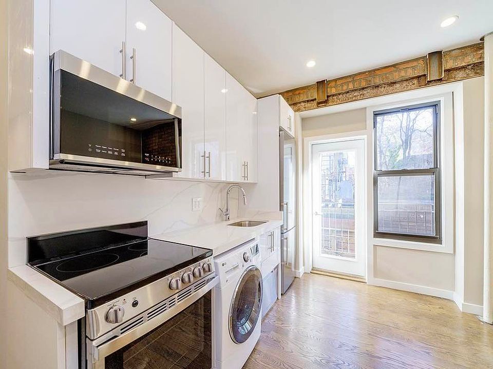 1st image of 332 E 19th St #15