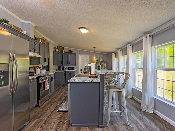3rd image of 1355 Ideal Valley Rd
