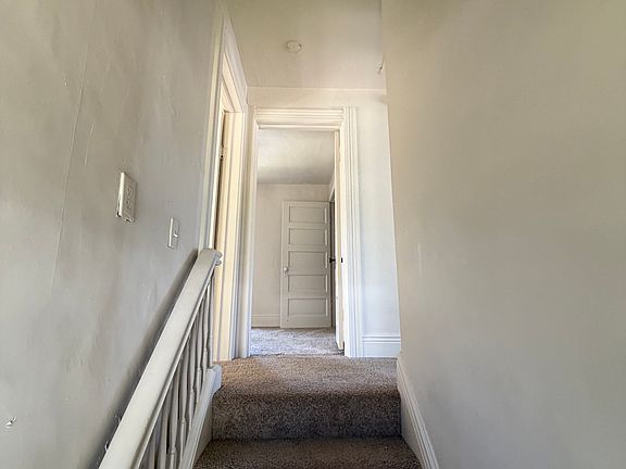 2nd image of 220 W 7th St