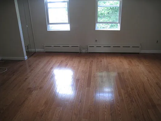 Rented by Alexiou Realty | media 14