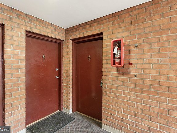 3rd image of 3716 N Rosser St Suite 3716-204
