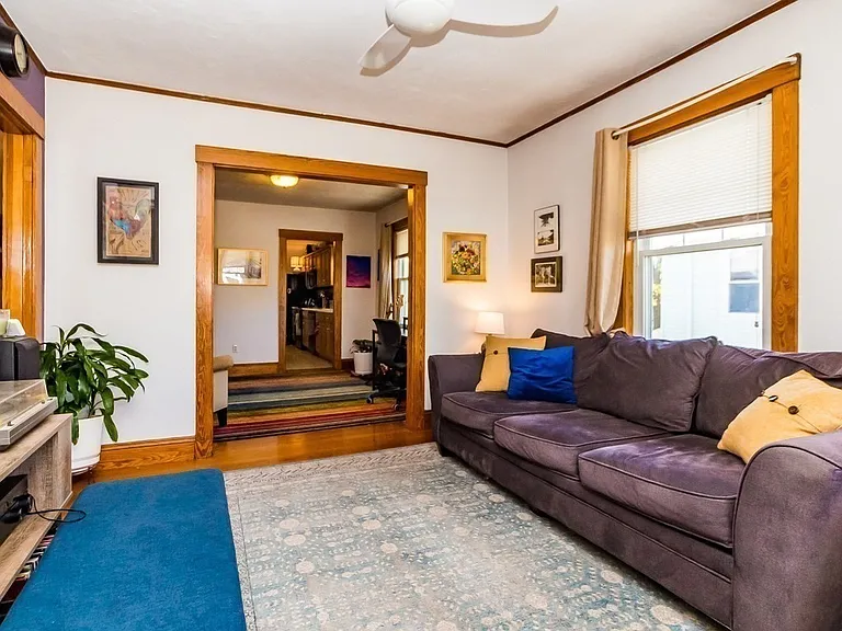 153-155 Alder St #2 — Photo 4