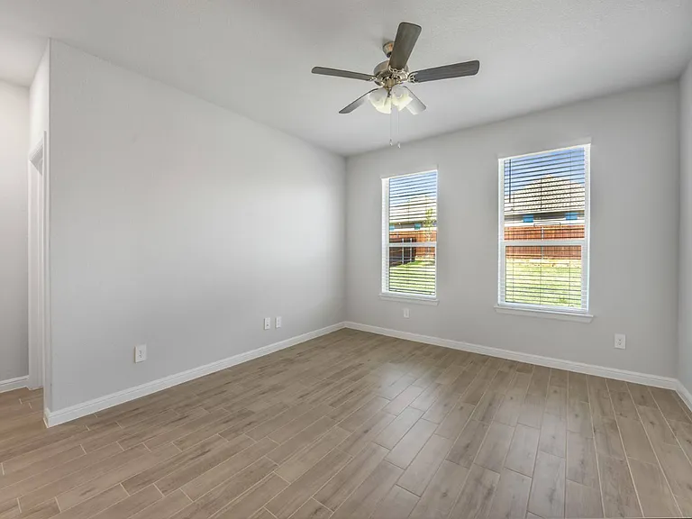 1210 Rockwater Dr — Photo 15