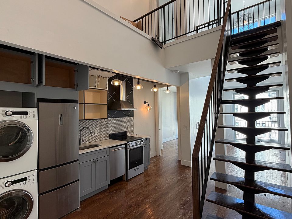 1st image of 91 Graham Ave #4B