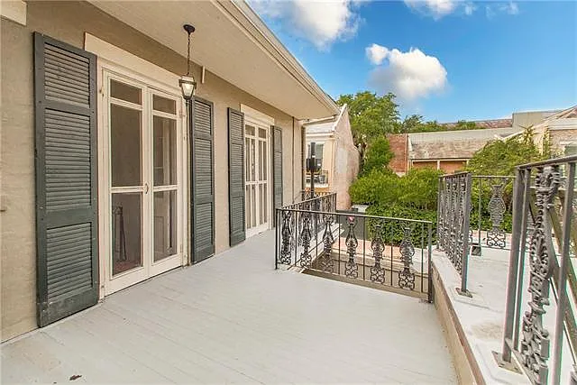 535 Governor Nicholls St — Photo 2