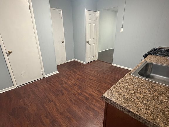 2nd image of 5431 N Mascher St #1