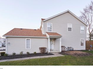 1281 Meadow Run, Akron, OH 44321