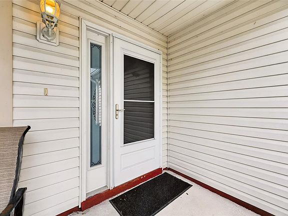 5th image of 168 PALERMO PLACE
