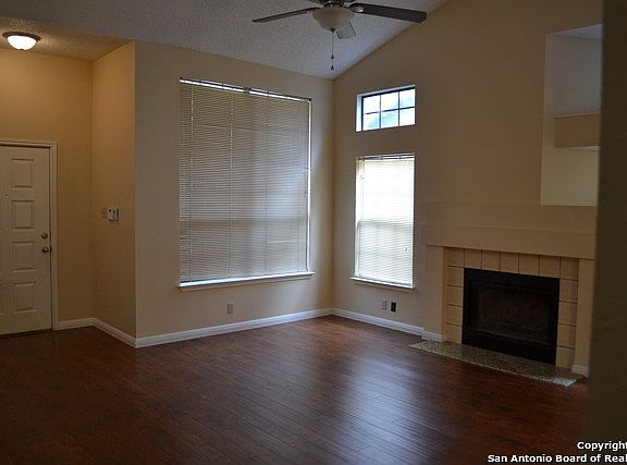 5th image of 9976 Echo Plain Dr