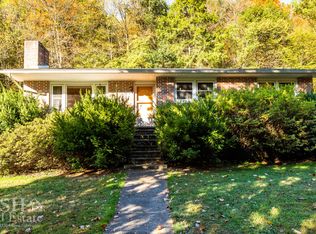 204 Big Plum Run Rd, Lock Haven, PA 17745
