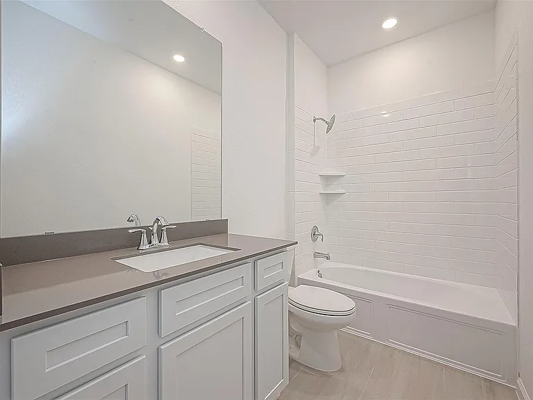 5554 Amber Brook Ln — Photo 29