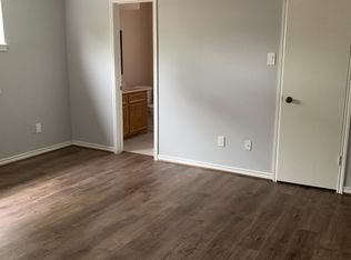 112 Oakmont Dr, Conroe, TX 77301