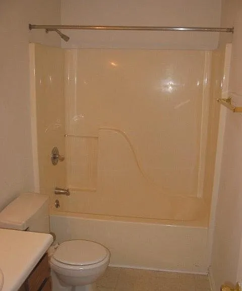 237 Wyndham Cir — Photo 5