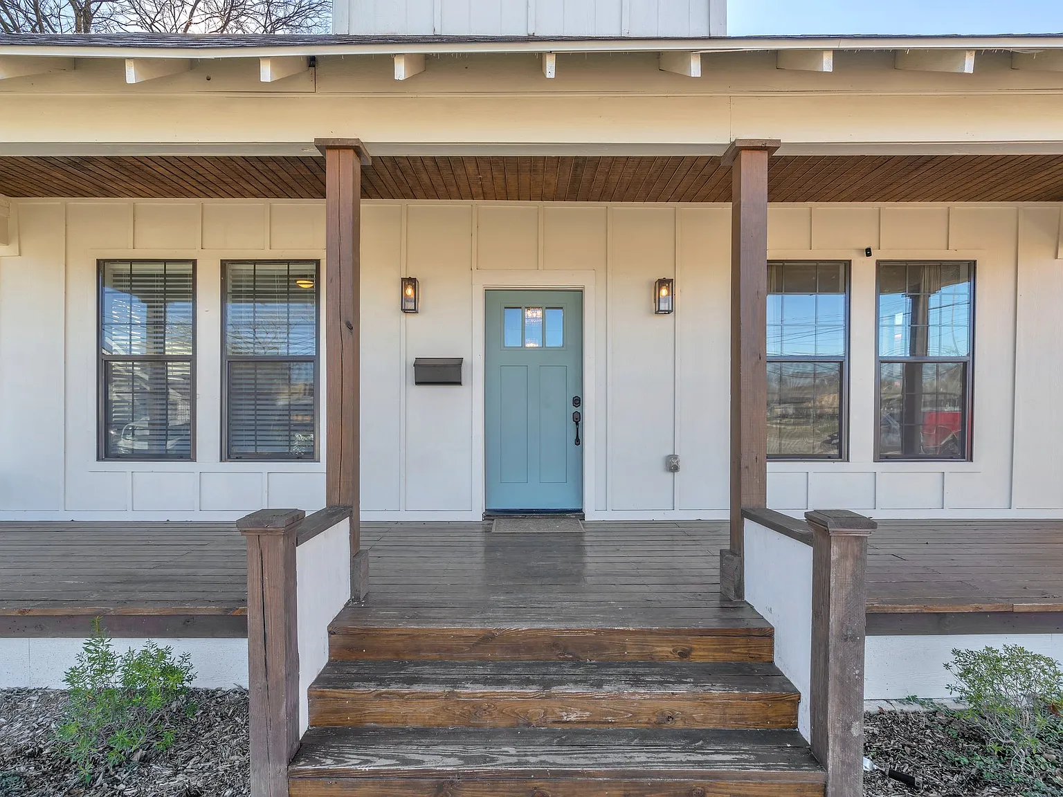 3 bed, 1920 sqft, $2,395 — Photo 3