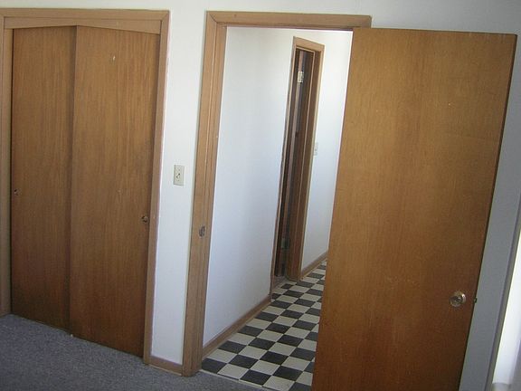 Bedroom-Hallway