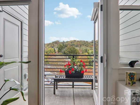 55 S Market St #407, Asheville, NC 28801