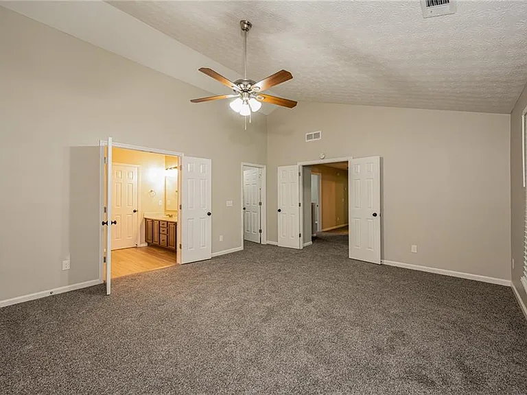 745 Mountain Oaks Pkwy — Photo 11