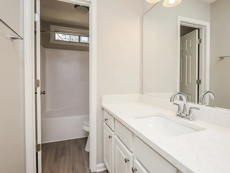802 Pinder Point Ct — Photo 19