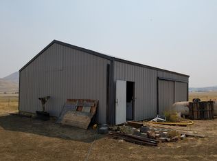 8806 Colleen Cir, Montague, CA 96064