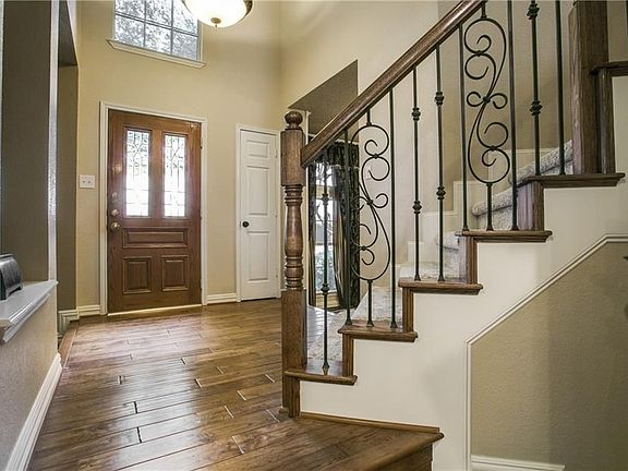 2nd image of 7001 Amethyst Ln