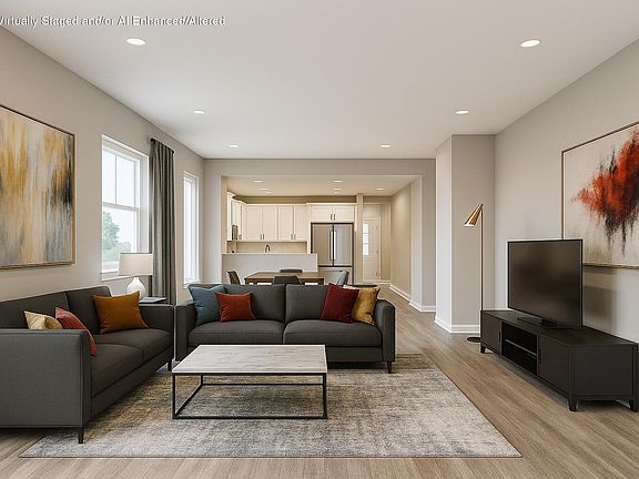 4th image of 360 N Indiana Ave