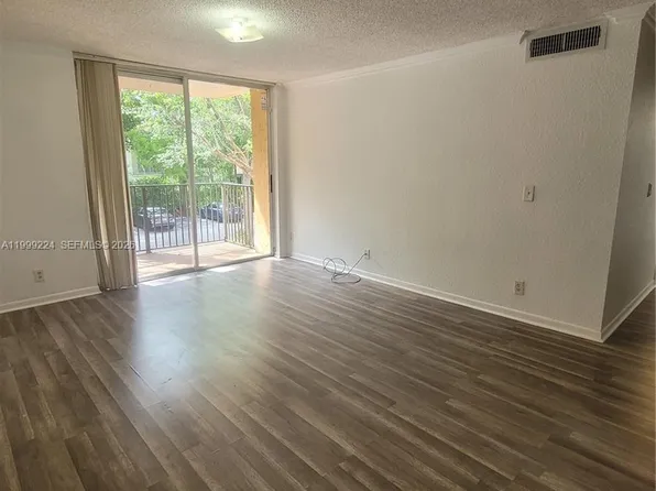 10773 Cleary Blvd, Fort Lauderdale, FL