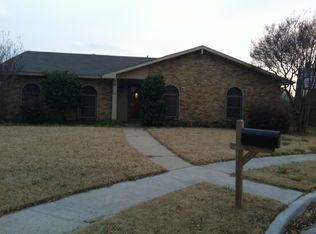 1843 Sandy Ridge Ct, Carrollton, TX 75007
