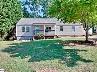 155 Birchwood Estates Dr, Inman, SC 29349