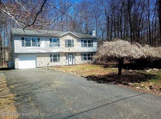 7609 Sawmill Rd, Pocono Lake, PA 18347