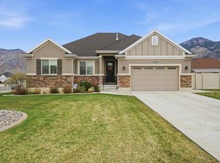1690 N 60 W, North Ogden, UT 84404