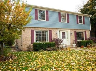 4833 N Cumberland Blvd, Whitefish Bay, WI 53217