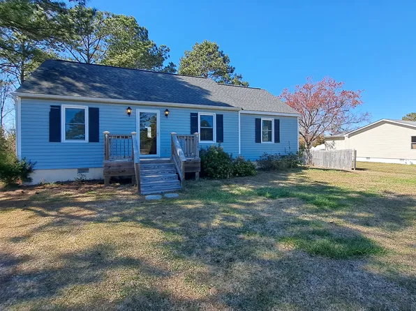 922 Hibbs Rd, Newport, NC 28570