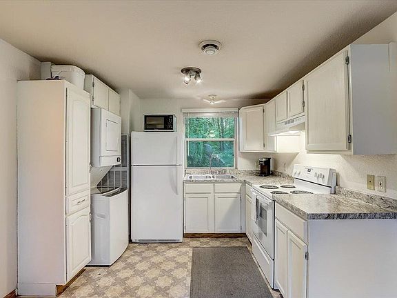 4th image of N4645 Oak Knoll Dr