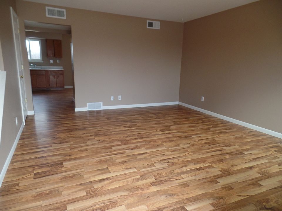 409 Lakeside Ave Pekin IL Zillow