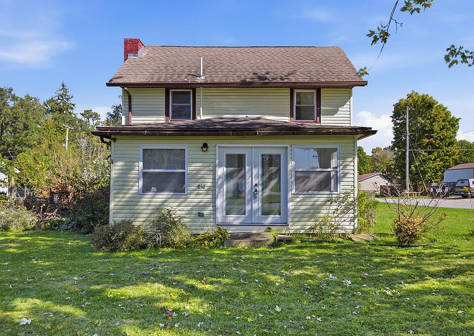 1st image of 810 Lenox Ave