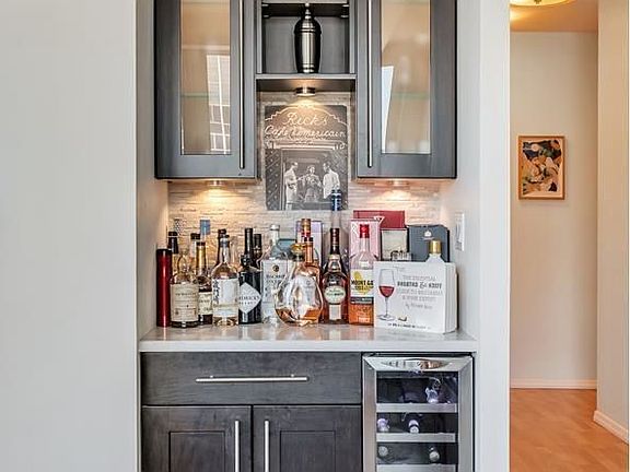 4th image of 235 E 40th St APT 39G