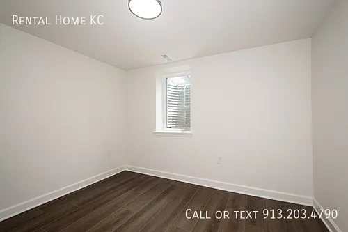 8400 W 93rd St — Photo 35