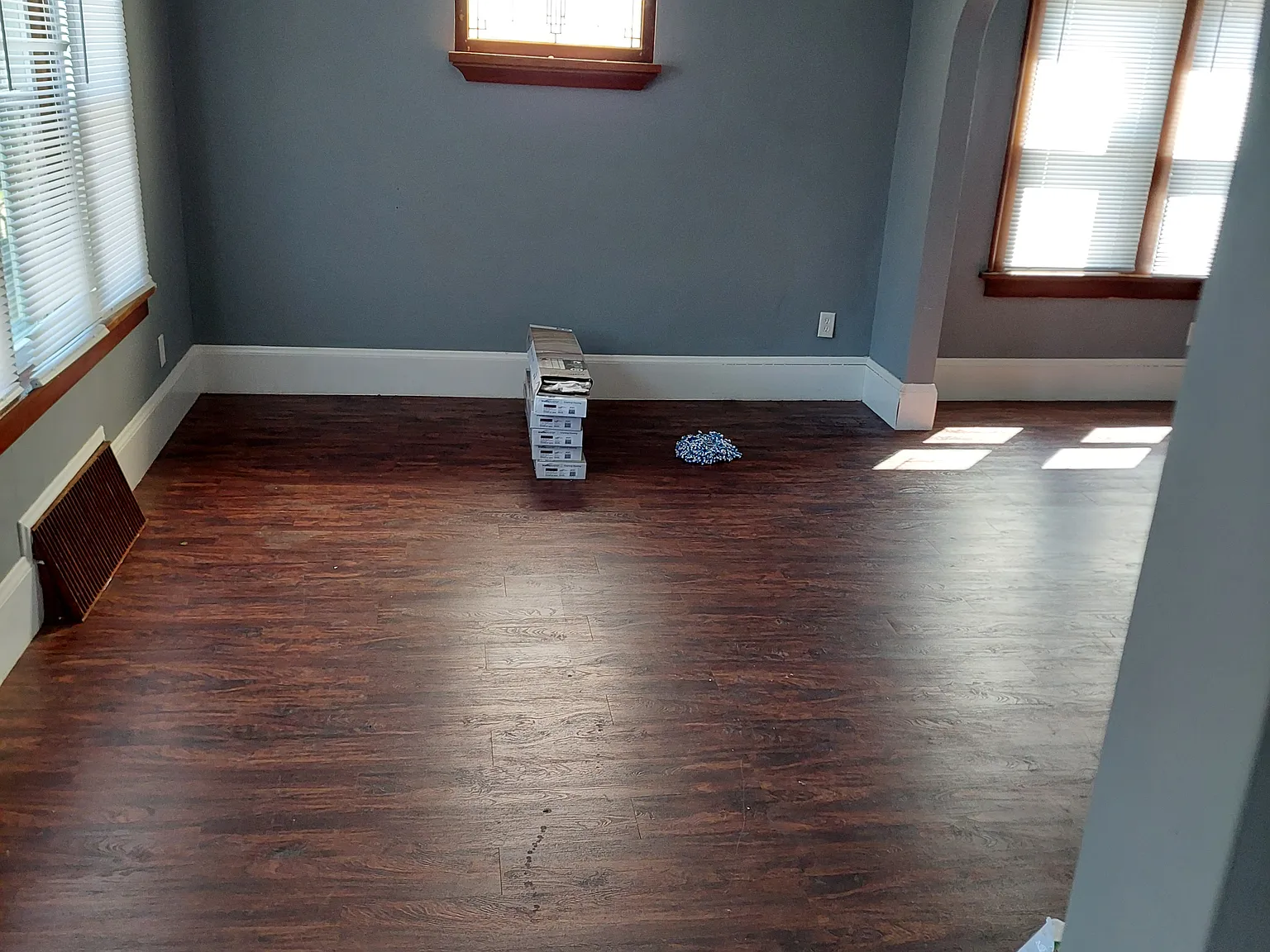 3 bed, 1800 sqft, $1,800 — Photo 2