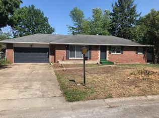3405 Greenwood Ln, Godfrey, IL 62035